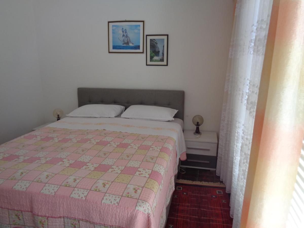 Pansion Danijela Hotel Rogoznica  Ngoại thất bức ảnh