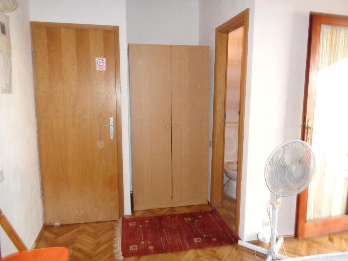 Pansion Danijela Hotel Rogoznica  Ngoại thất bức ảnh
